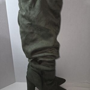 Elegant Collection Olive Suede outside/faux Inside Heeled Boots Women, Size 8.5